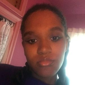 Meet your Posher, Leah